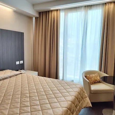 Hotel Datini 4*
