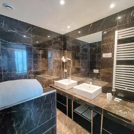 Hotel Datini 4*