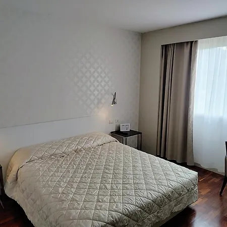 Datini Hotel 4*